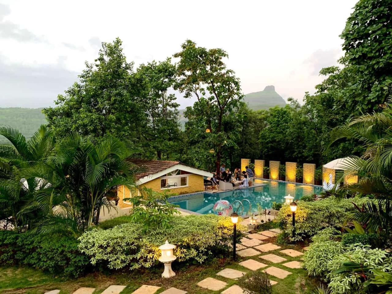 La Mira Casa Karjat Villa Exterior photo
